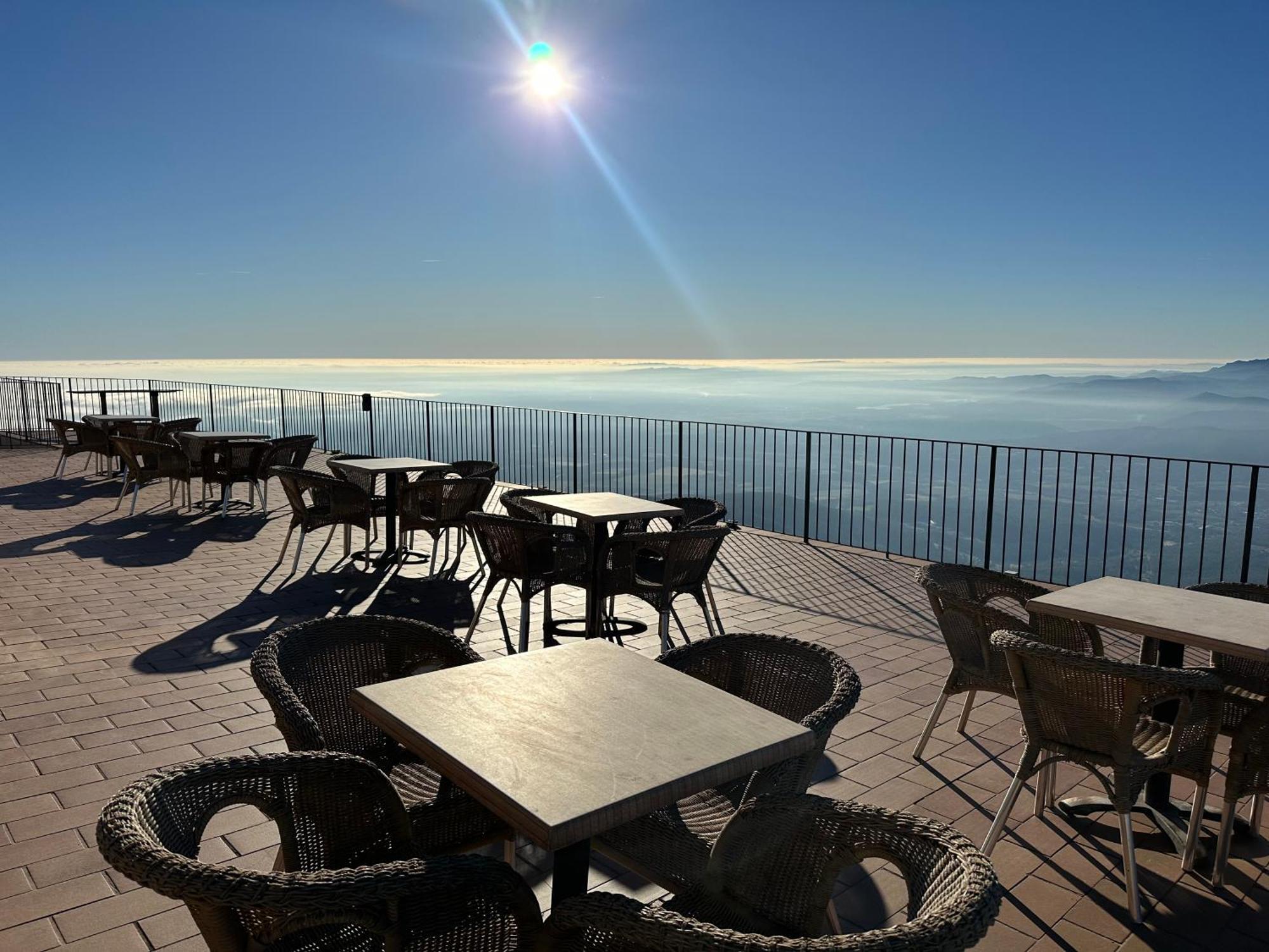 Santuari Mare De Deu Del Mont Restaurant-Hostatgeria Otel Beuda Dış mekan fotoğraf