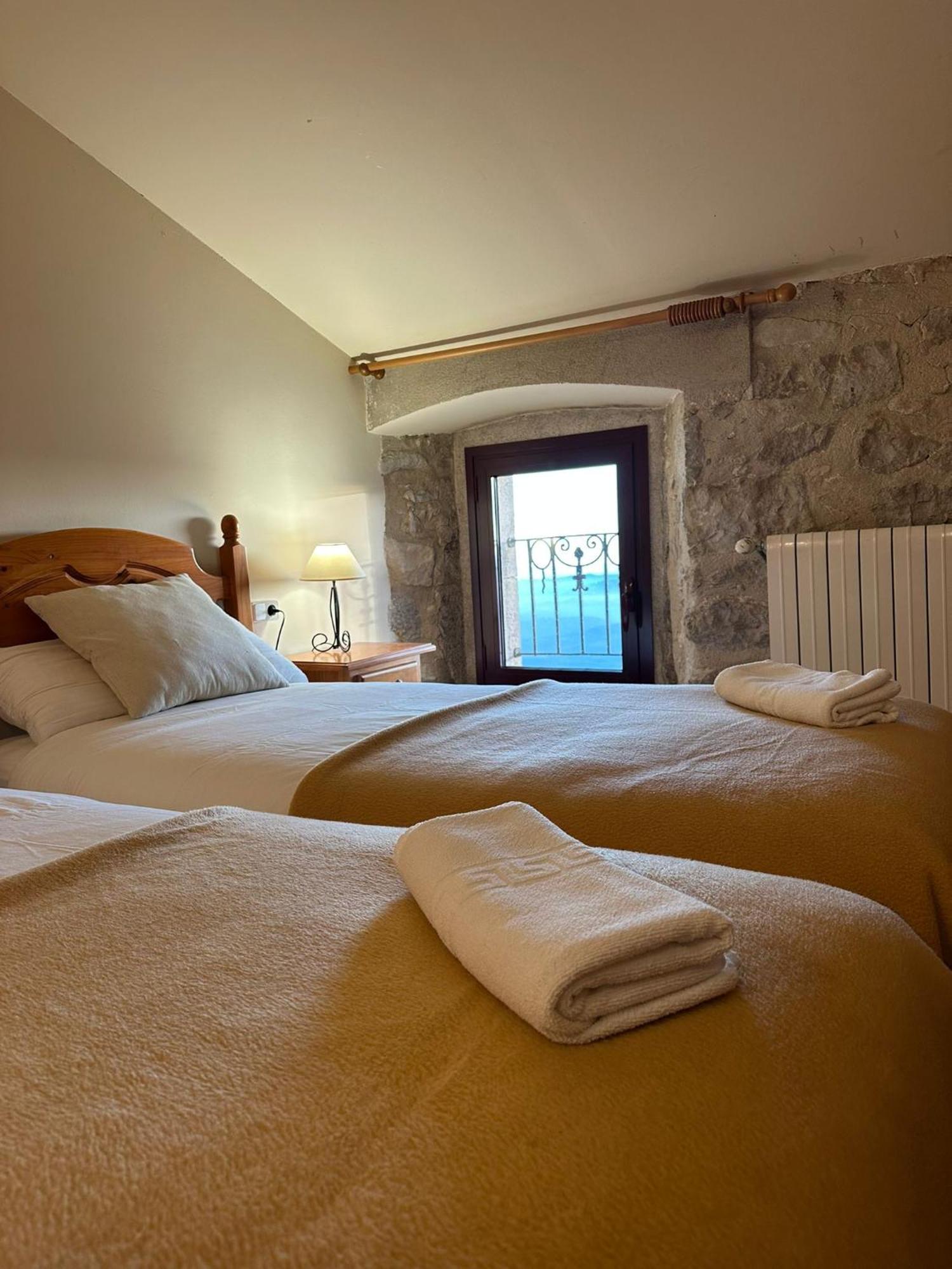 Santuari Mare De Deu Del Mont Restaurant-Hostatgeria Otel Beuda Dış mekan fotoğraf